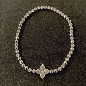 White gold Roberto Coin stretch bracelet